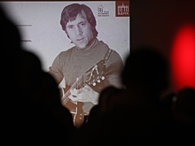 «Без SHAMANa, но с Высоцким!»: Радио ROCK FM назвало топ лучших певцов России