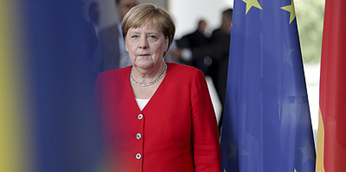 "У нас есть наша Меркель". Канцлер Германии не собирается на пенсию