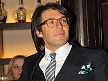 «Аферисты в бегах»: обиравшая женщин парочка укрылась от российского правосудия