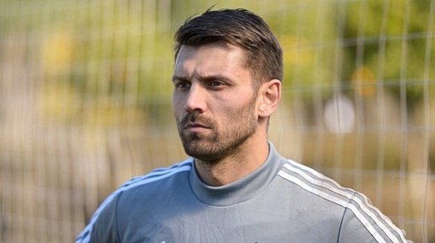 Лодыгин - о драке с Дзюбой: обычные рабочие отношения, может, чуть лучше стали. Сейчас с ним не общаемся