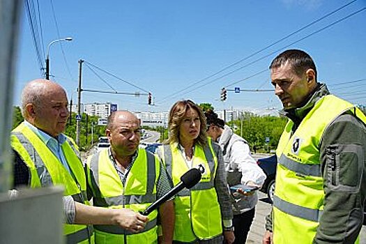 Это издевательство: Демешин устроил разнос чиновникам за затягивание сроков ремонта дорог