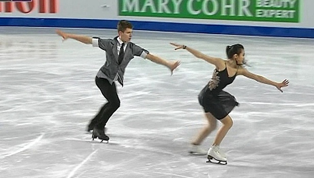 Закрытый показ спектакля по роману Виктора Пелевина прошел в московском Сити