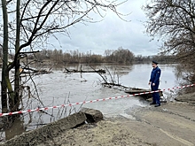В Бессоновском районе подтоплено два низководных моста через Суру
