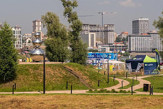 Вандалы разгромили парк «Арена» в Новосибирске