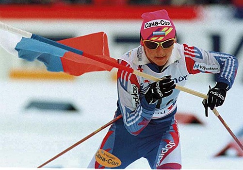 Елена Вяльбе: Да я скорее отдала бы победу, уступила золотую медаль, но не бросила наш флаг!
