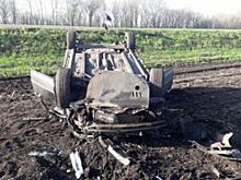 На трассе под Тамбовом иномарка опрокинулась в кювет: трое пострадали