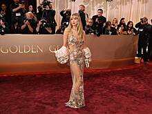 Дженнифер Лоуренс пришла на «Золотой глобус» в прозрачном платье