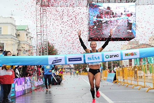 В Омске победителями SIM-2021 и Кубка России по марафонскому бегу стали Марина Ковалева и Алексей Реунков