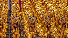 Стилист Александр Рогов назвал лучшие наряды кинопремии «Оскар-2021»