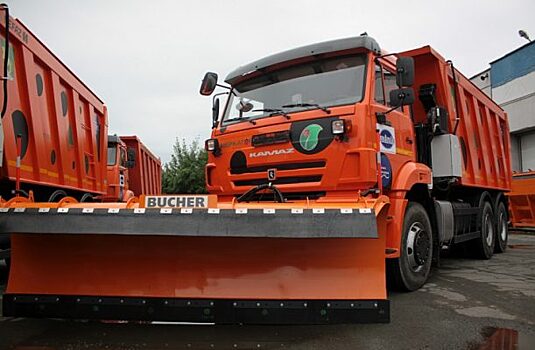 В Приморье купили 32 машины для зимнего содержания дорог