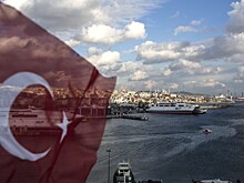 Лира упала после решения ЦБ Турции оставить ставку без изменений