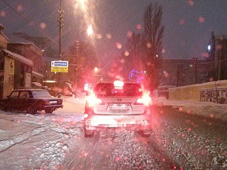 В Энгельсе столкнулись две иномарки. Пострадал восьмилетний мальчик