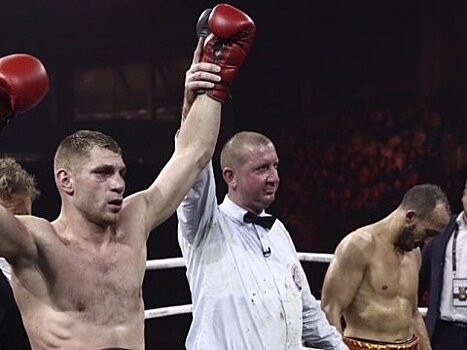 Боксер из Саратовской области защитил пояс чемпиона WBA Continental