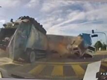 Шокирующее ДТП попало на видео в Малайзии