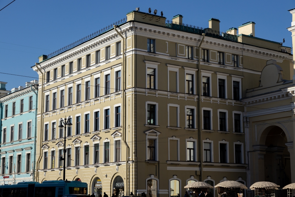 На Невском проспекте до конца года отремонтируют фасады более 20 домов