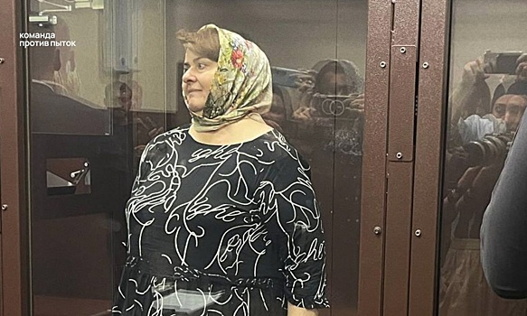 Задержанную в Нижнем Новгороде Зарему Мусаеву этапировали в колонию в Чечне
