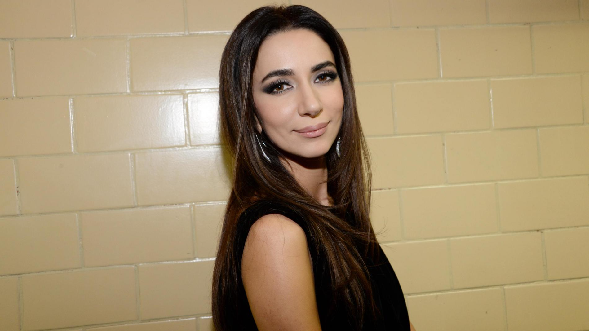 Певица Зара поддержала Екатерину Волкову, которую уволили из театра из-за возраста