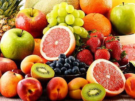 Диетолог Соломатина посоветовала пожилым есть не более двух фруктов в день