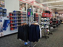 Магазины спорттоваров лидировали по обороту