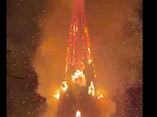 В центре Амстердама из-за пожара обрушилась башня церкви Вонделкерк XIX века