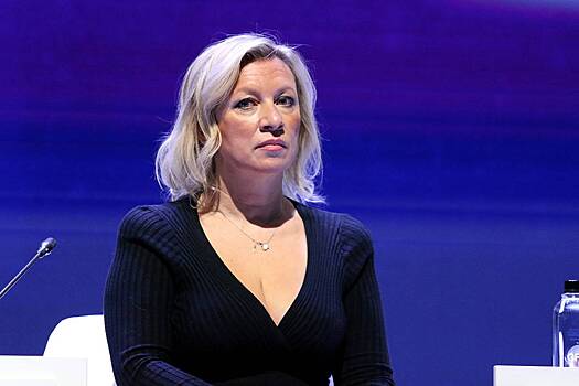 Захарова связала одно решение Зеленского с коррупционным каминг-аутом