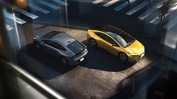 Toyota начинает продажи нового Prius PHEV