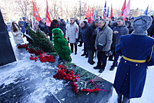 Челябинские депутаты почтили память воинов-интернационалистов