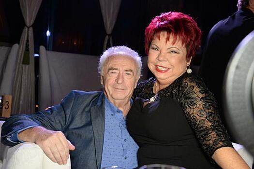 Мать Королевой рассказала, как ей удалось обеспечить себе безбедную старость