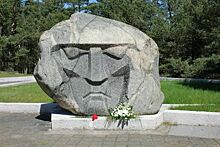 В Литве на Куршской косе осквернили памятник советским десантникам