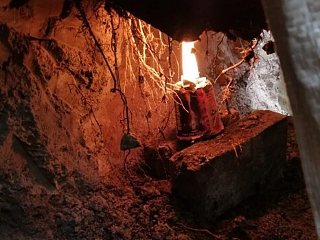 В Ржевском районе поисковики эксгумировали в подвале дома останки 51 человека