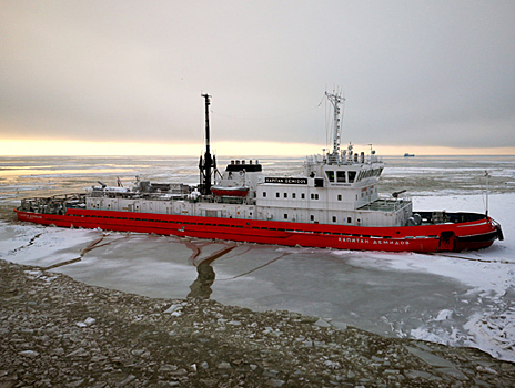 В Азовском море стартовал сезон ледовой навигации