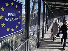 Россиянина развернули на границе в Эстонии из-за слишком дорогих кроссовок