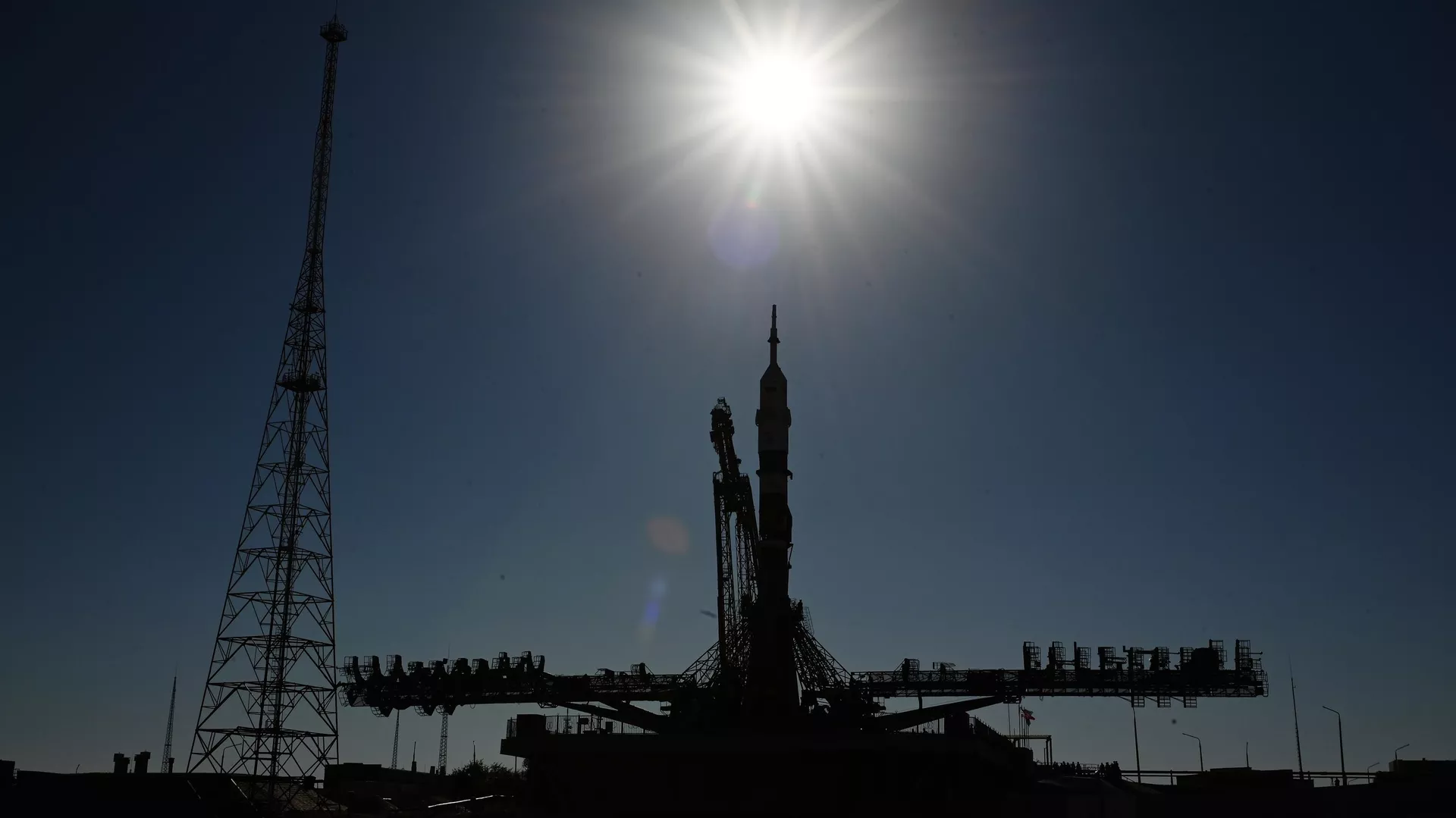 На Байконуре в честь 80-летия окончания ВОВ подготовили к старту Ракету Победы