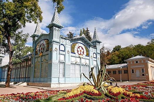 В Пятигорске открылся благоустроенный парк «Цветник»