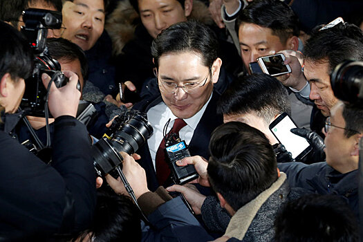 Южнокорейский суд отклонил запрос прокуратуры на арест главы Samsung