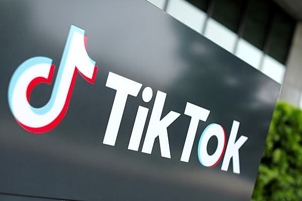 Apple удалил TikTok из AppStore для россиян
