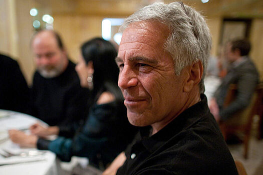 Эпштейна «похоронили» на бумаге за день до смерти