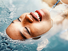 Девушка несколько месяцев умывалась только водой и удивилась результату