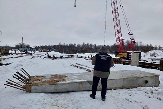 При строительстве моста в Вологде погиб рабочий