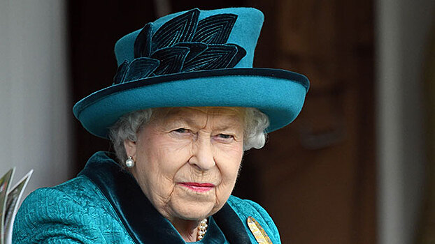 Елизавету II выселяют из Букингемского дворца