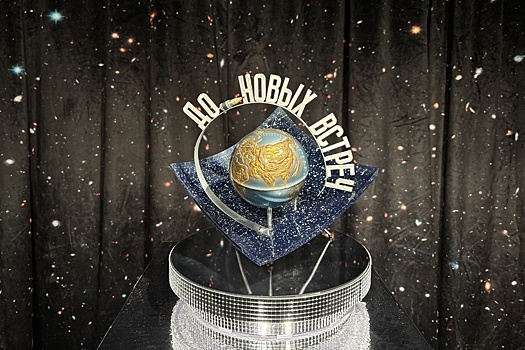 Гуси-лебеди из пакетов и Алиса в клетке: какие мифы рассказали художники в masters:dom