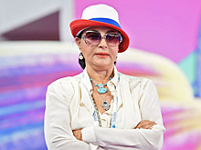Винер-Усманова благословила Аверину на выступление иконой