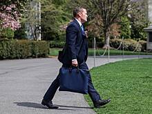 Уолтц покинул пост советника Трампа