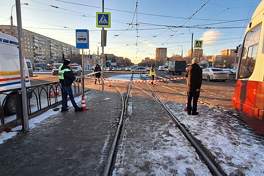 В Магнитогорске трамвай сбил пенсионерку на пешеходном переходе