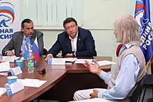 Олег Лавричев провел прием граждан по вопросам защиты прав предпринимателей