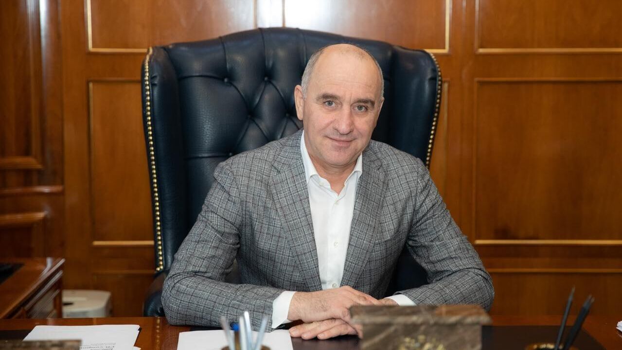 Глава Карачаево-Черкесской Республики Темрезов награжден орденом «За заслуги перед Отечеством» IV степени