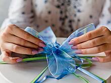 Как завязать красивый бант на подарочной коробке? Простые способы с пошаговой инструкцией