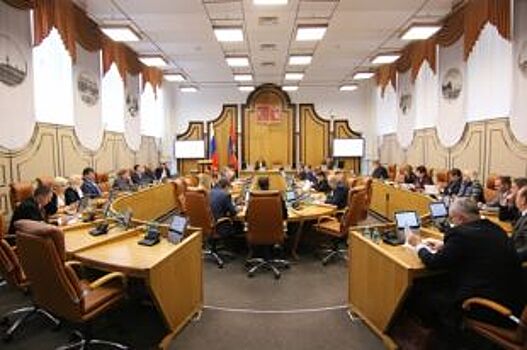 Прокуратура назвала причину отзыва иска о лишении полномочий депутатов Красноярска