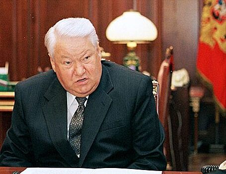 За что Борису Ельцину в 1999 году чуть не объявили импичмент