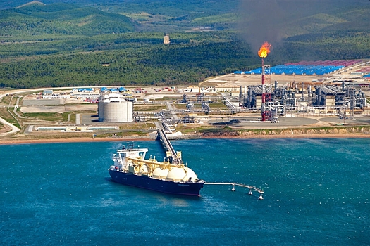 Добыча нефти на проекте "Сахалин-1" остановлена